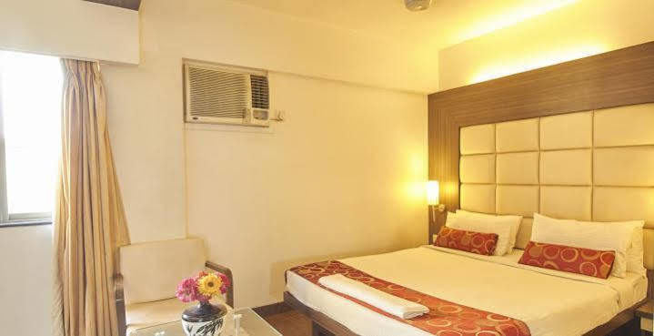 Hotel Mourya Residency Thane Eksteriør billede