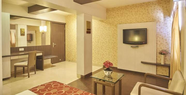 Hotel Mourya Residency Thane Eksteriør billede
